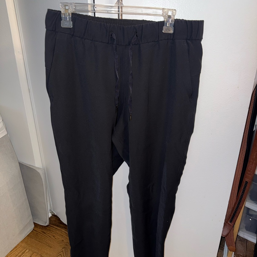 Women’s Lululemon pants